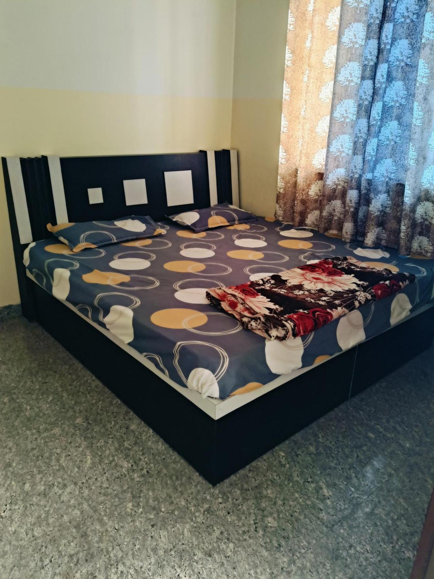 Jai Hanuman Guest House Palsana  Экстерьер фото